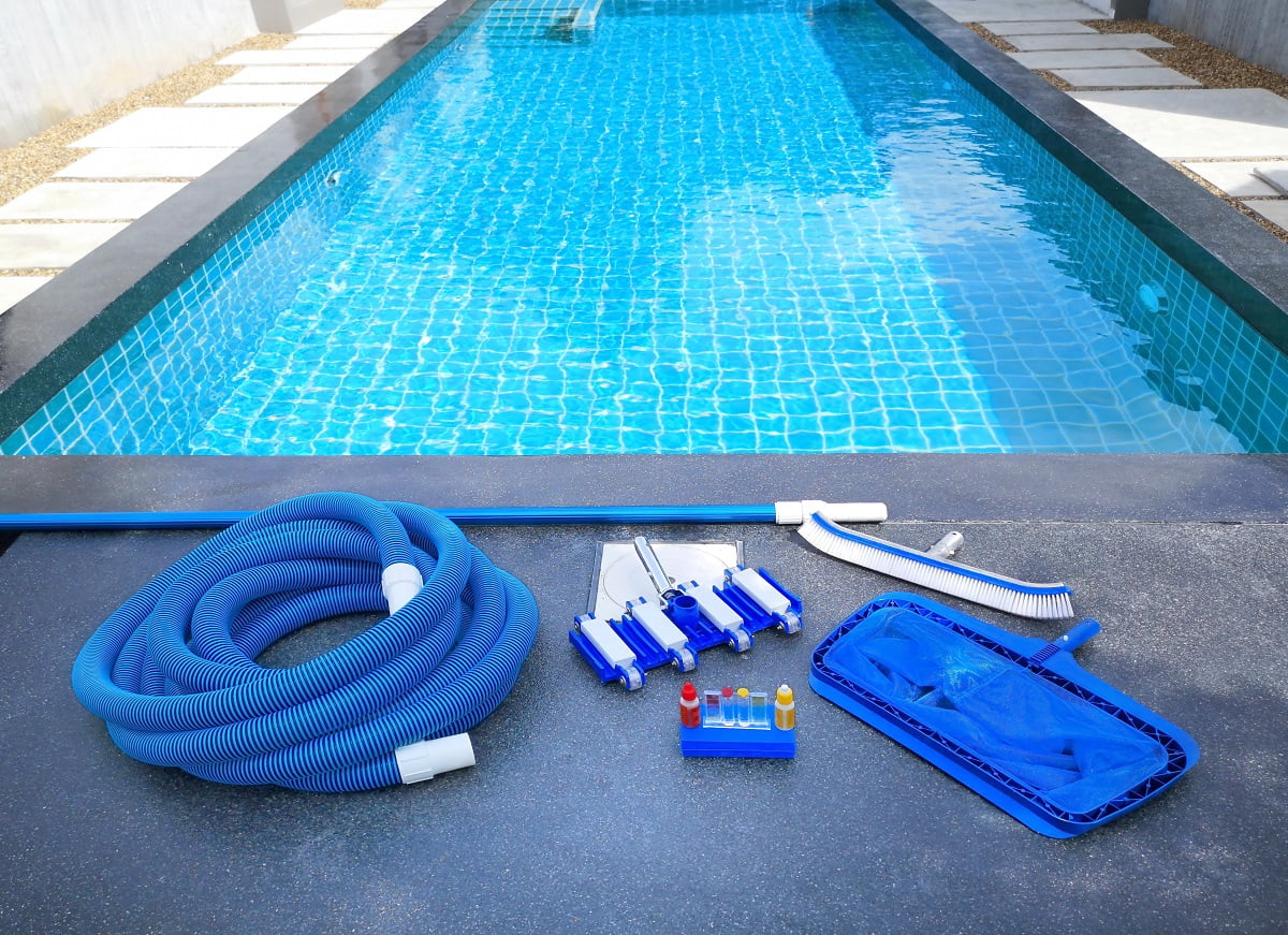 Swimming pool cleaning equipment